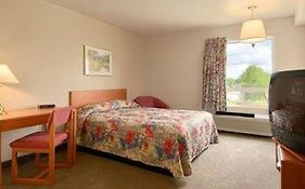 Morris Stampede Inn